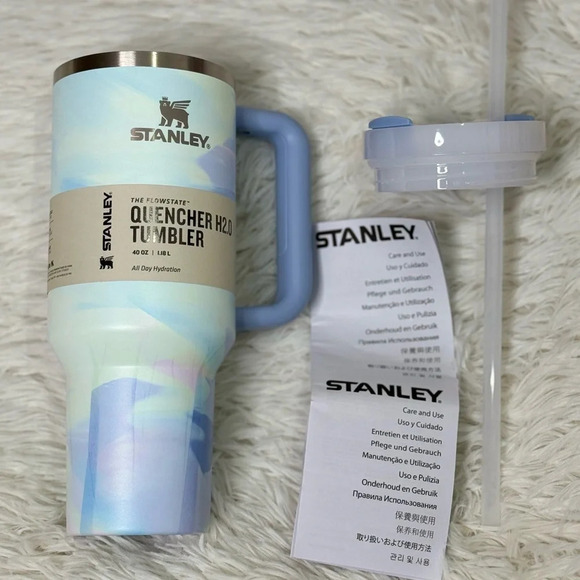 Stanley 40 oz. Quencher H2.0 FlowState Tumbler Cool Serene Brushstroke - Picture 4 of 14